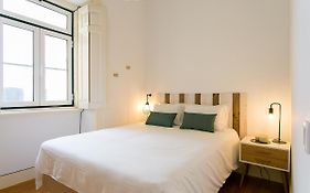 Lovelystay - Cozy 3Bdr Apartment In Estrela